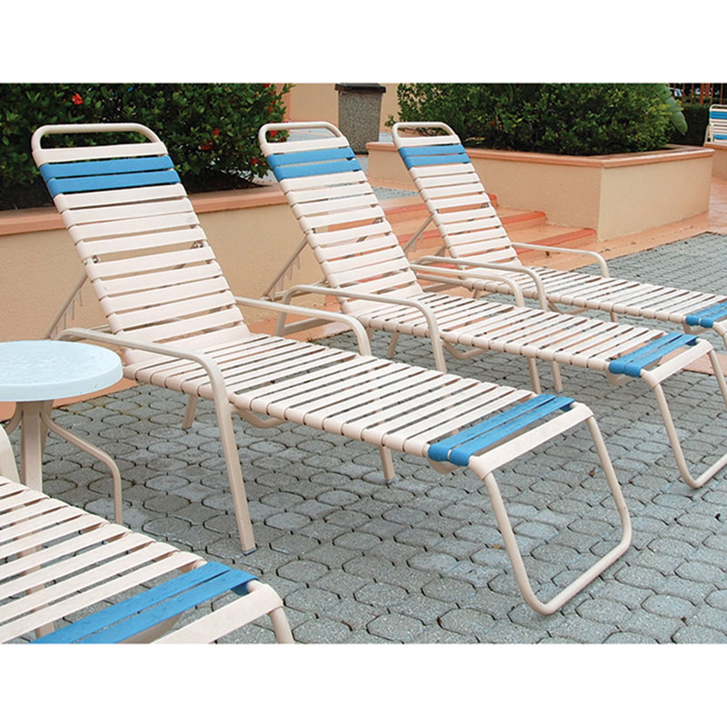 services-02 regatta-chaises